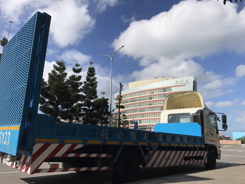 台北高空作業車.鋐鐿自走車出租買賣0989-993993